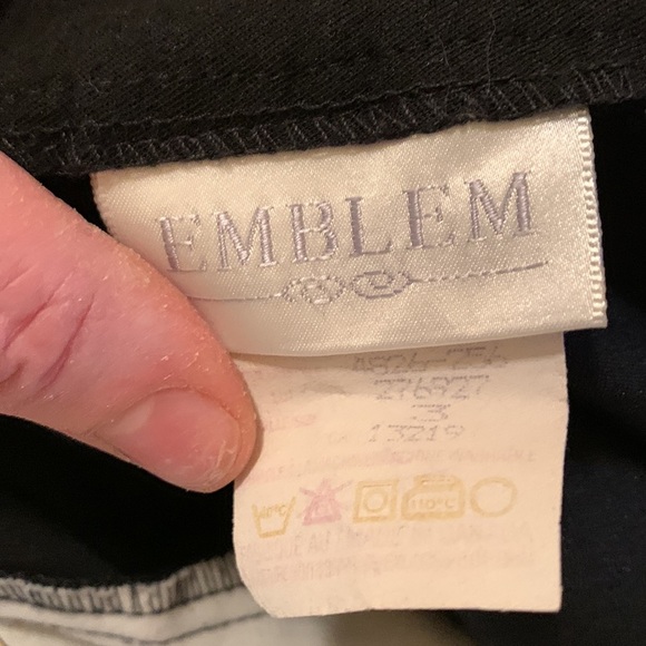 Emblem high rise pleated dress pant - Picture 3 of 11